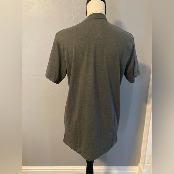 NWT, gray Halloween tee shirt depicts dancing skeletons and musical notes ๐ถ - Picture 3 of 4